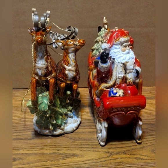 Santa in Sleigh With 2 Reindeer Costco #910145 Vintage Ceramic with original box - Picture 4 of 6